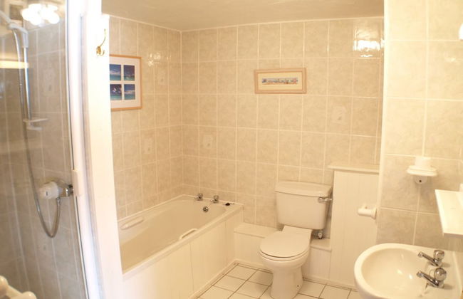 Polean Farm Cottages - Photo 60