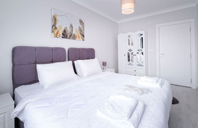 Stunning Gorgeous 2 BR near Golden Horn - Foto 24