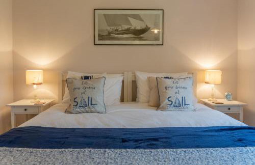 Waterside - Photo 33