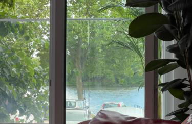 Modernes Wasserfront Wohnung, Terrasse, Parkplatz - Foto 36