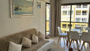 Piso en el corazón de Alicante con ubicación única - Photo 2