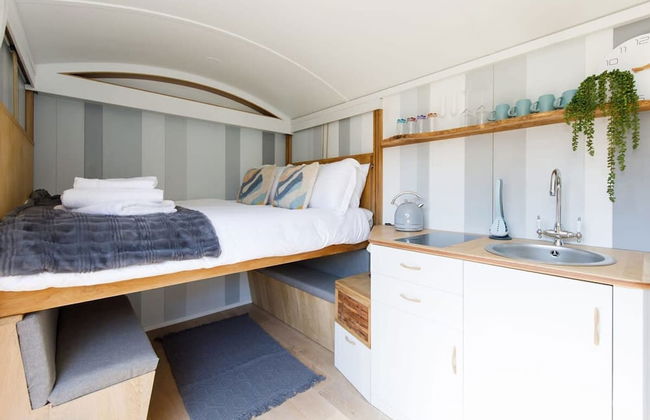 Gorgeous Shepherds Hut - Walk to Beach Pub - Foto 25