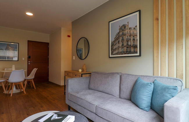 w Glorious 2BR w Perfect Balcony Near Kennedy Park - Foto 13