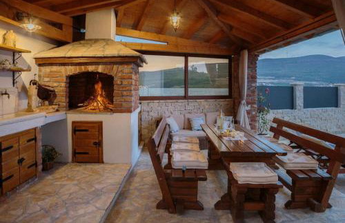 Seafront Villa Noah with heated pool - Foto 5