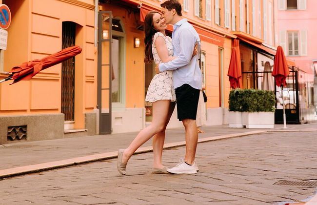 Private Professional Photoshoot in Tybee Island - Photo 1