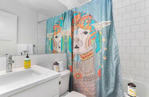 The Sweetest Hideaway - 81 Walkscore! - Foto 14