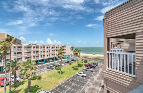 Beachfront Corpus Christi Condo with Arcade Room! - Foto 23
