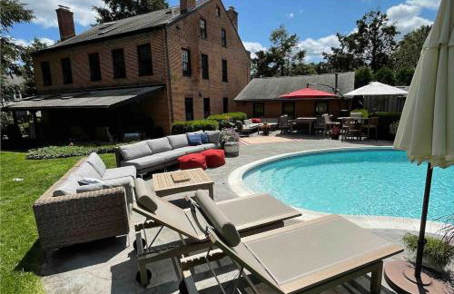 The Historic Jesse Buel Farmhouse w Heated Pool - Foto 6