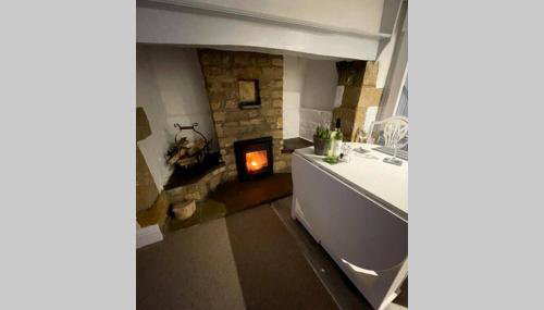 Cotswolds Cottage Ilmington with Wood Burning Stove & BBQ - pet friendly - Foto 5