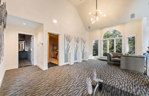 Vista De Lago Retreat Luxury Mansion with Pool and Theater - Foto 42