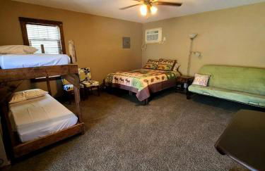 Cozy Cabin Rentals for a Family Getaway in Southeastern Iowa - Foto 5