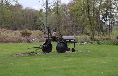 Serene Countryside Home with Manicured Gardens - Foto 29