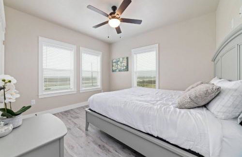 Heated Pool & Spa! Close To The Beach! - Photo 11