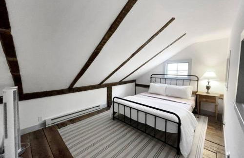 Historic Estate - 5 min to Mohawk Mt Ski Resort - Foto 14