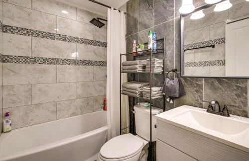 Serene Springfield Retreat on 6 Acres with Hot Tub! - Foto 16