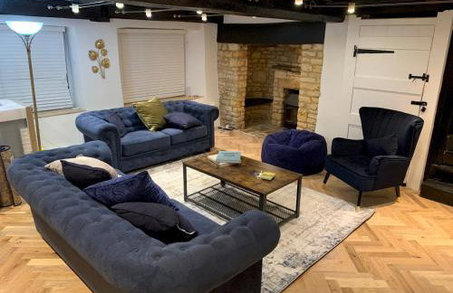 Charming 18th Century 4 bedroom cottage - Pass the Keys - Photo 8