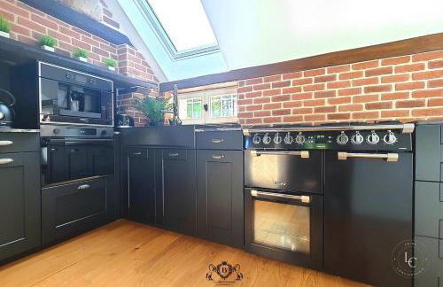 La Bretonnerie Luxury villa with pool & jacuzzi in a equestrian estate - Photo 14