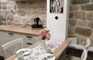 V&M Luxury Studio - Photo 10