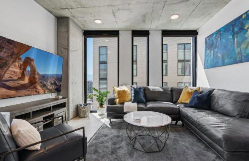 Delta Center 2Bd 2Bath Pool Gym! - Foto 1