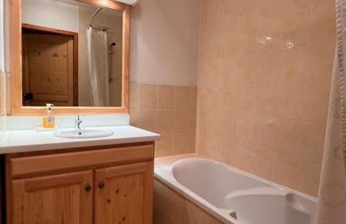 Spacious apartment with beautiful views max 8 pers - Foto 16