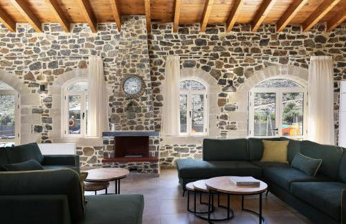 Villa Pasiphae - With Private Heated Pool - Photo 76