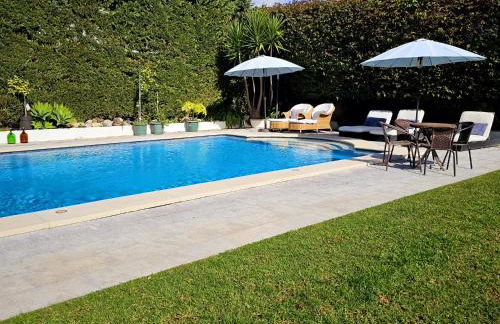 Charming Cozy Studio with Garden & Pool - Foto 7