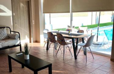 Sunlit Pool House - Foto 12