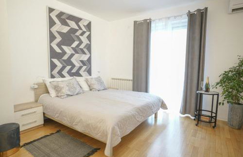 APARTIQUE ZAGREB self check in! - Foto 14