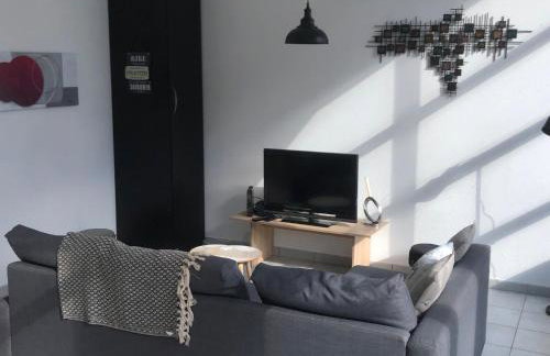 Loft 2 personnes Climatisé parking privé jardin - Foto 8