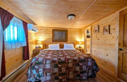 Yellowstone's Treasure Cabins - Foto 138