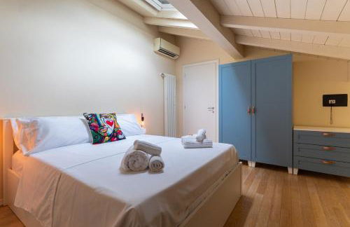 BolognaCentro 9 People Loft Private Lift and Terrace - Photo 10