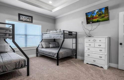 Just Like Home #6: Norman: It's Game Time (campus) - Foto 56