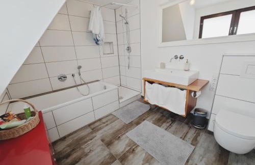 TiCasa Chic - Zentral - Balkon - Parkplatz - SmartTV - Unique - Kernen - Foto 9