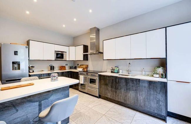 Delightful Holiday Home With sea Views and Hot Tub - Foto 20