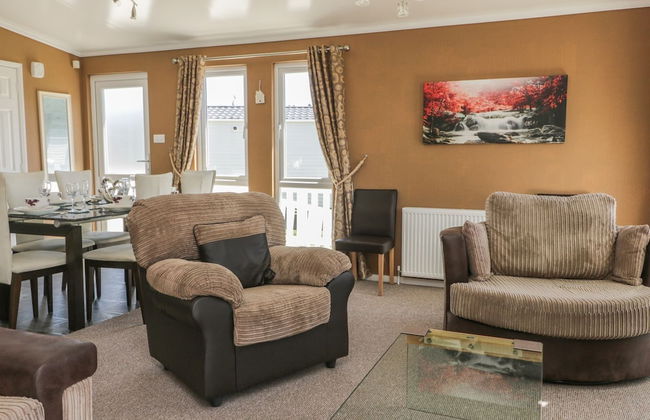 Jonstone Pines Lodge at Cayton Bay Holiday Park - Foto 13