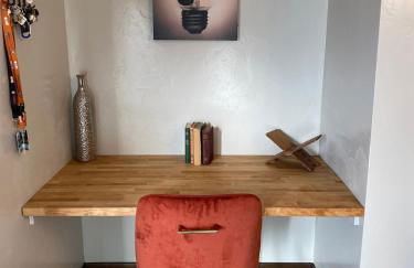 GREAT LOCATION! Beautiful city views! - Foto 18