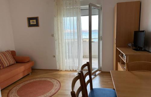 Apartmani Karlobag - Foto 13