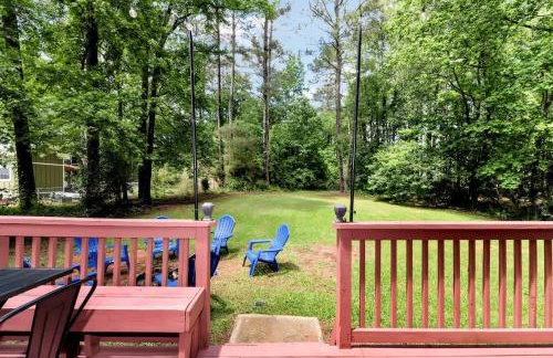 4BR Cozy Family Retreat Near Mall of GA, Near Lake Lanier - Sleeps 10 - Foto 4