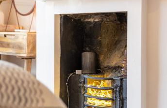 Charming 2 Bed Cottage - within city walls - free parking- garden - Foto 21