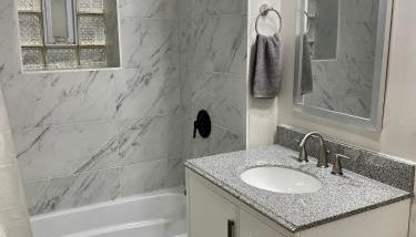 Lincoln Park Apartment with Backyard! - Foto 5