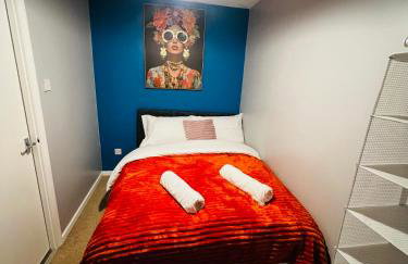 Pristine 2B Guest house near Luton Airport, L&D Hospital, Whipsnade Zoo & Leagrave Train Stn, Contractors - Foto 14