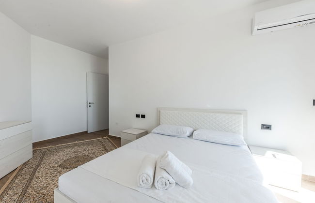 White Hill Suite by PS - Photo 8