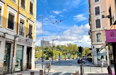 Le Terracotta - Joli studio Metro D Valmy et quais de Saone - wifi inclus - Photo 14