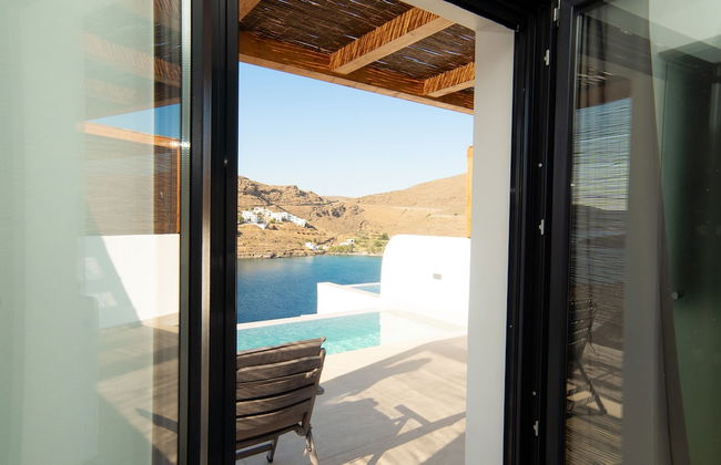 Ble Kythnos Suites - Photo 24