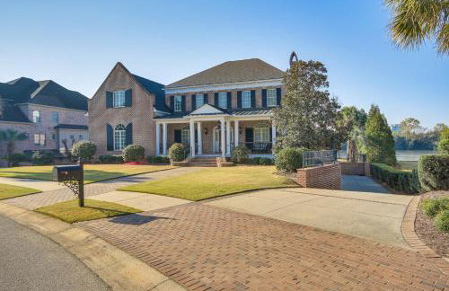 Riverfront North Augusta Home with Private Pool! - Foto 1