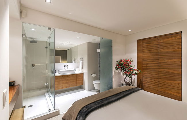 Clifton YOLO Spaces – Clifton Beachfront Penthouse - Photo 19