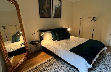 Victorian 3 BR main door flat, King size beds , large rooms - Foto 22