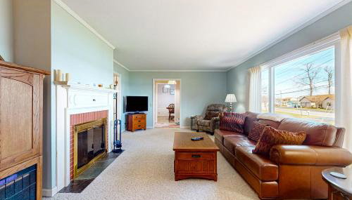 Dock! Waterfront Owasco Lake Moon Rise House - Foto 5