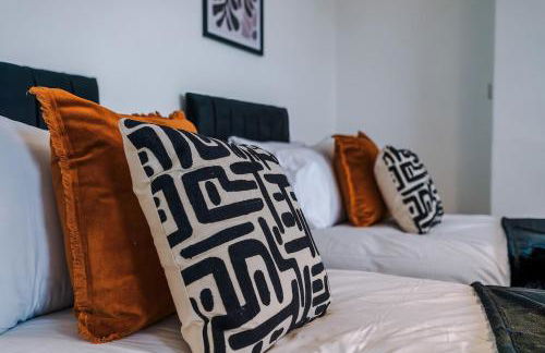 Presented by LTJ PrimeKey Properties - NEW! 7 Bed plus Sofa Bed - Perfect for Contractors - Foto 20