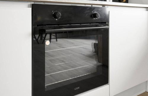 Stylish & Modern Apartment - Free Parking - WIFI - Foto 16